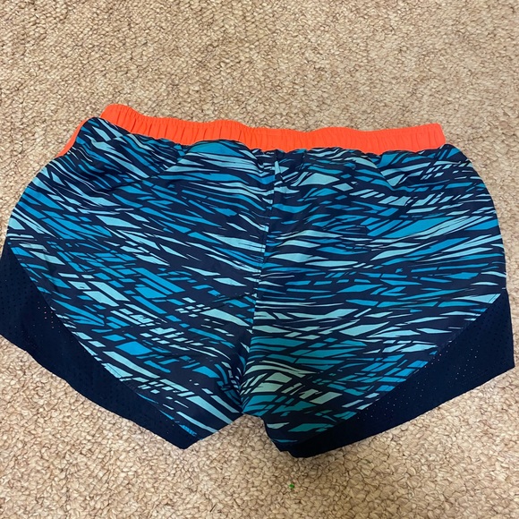 Under Armour Running Shorts (no lining) - Picture 2 of 2